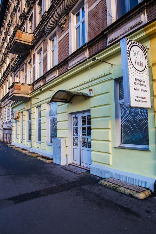 Flyfly Hostel , Darmowy Parking , Rezerwuj Przez Urzadzenia Mobilne -10 Procent Breslávia Exterior foto
