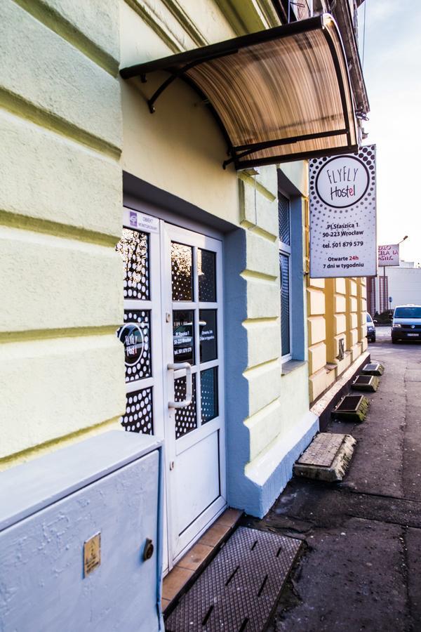 Flyfly Hostel , Darmowy Parking , Rezerwuj Przez Urzadzenia Mobilne -10 Procent Breslávia Exterior foto