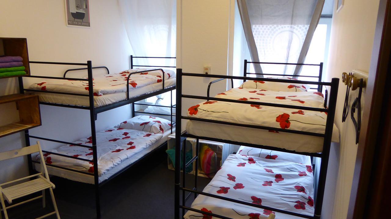 Flyfly Hostel , Darmowy Parking , Rezerwuj Przez Urzadzenia Mobilne -10 Procent Breslávia Exterior foto
