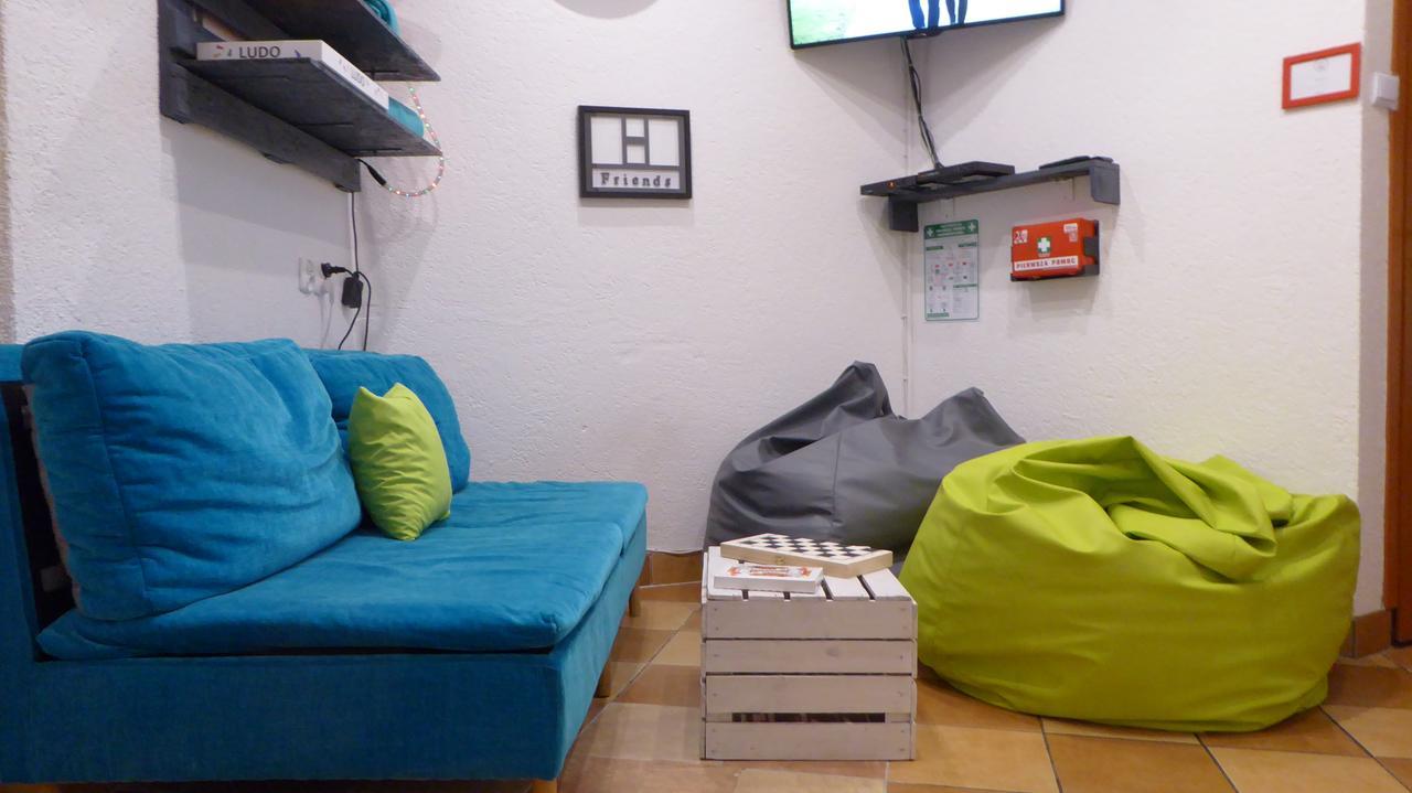 Flyfly Hostel , Darmowy Parking , Rezerwuj Przez Urzadzenia Mobilne -10 Procent Breslávia Exterior foto