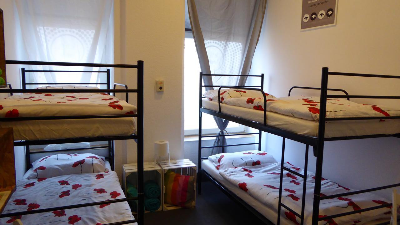 Flyfly Hostel , Darmowy Parking , Rezerwuj Przez Urzadzenia Mobilne -10 Procent Breslávia Exterior foto